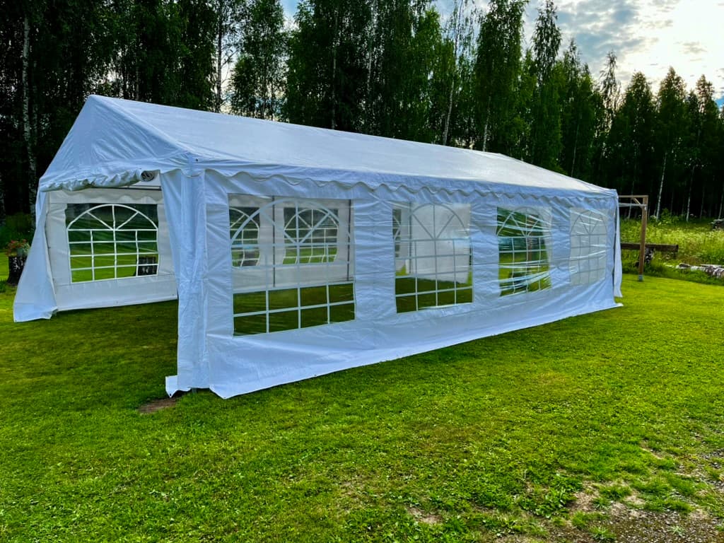 5×8 m, sopii jopa 50 hengelle